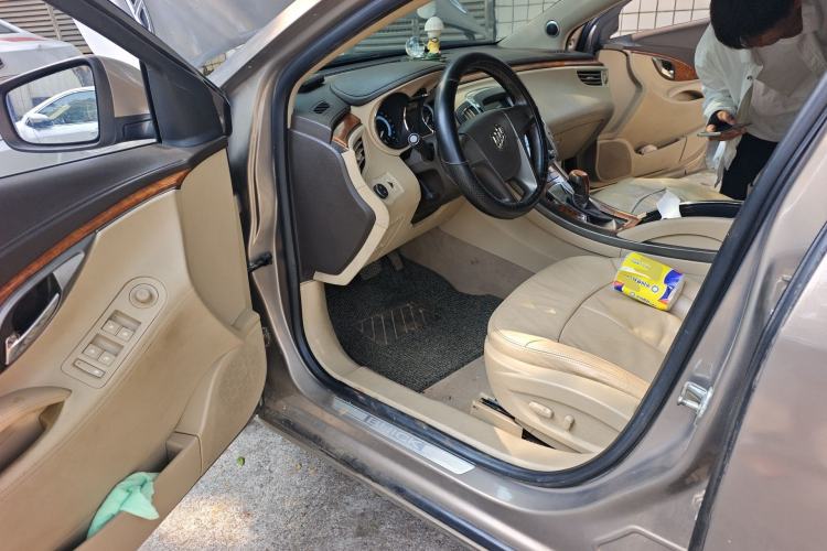 Used Buick LaCrosse 2011 2.4L SIDI Comfort Sunroof Version
