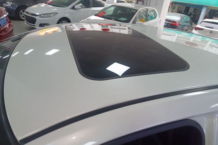 Used Venucia D60 2018 1.6L CVT Smart Connect Elite Edition
