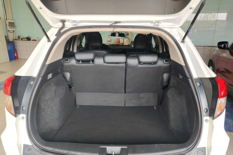 Used Honda Vezel 2020 1.5L CVT Elite Edition
