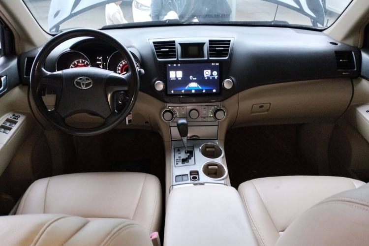 Used Toyota Highlander 2011 2.7L Two-Wheel Drive 5-Seater Elite Edition
