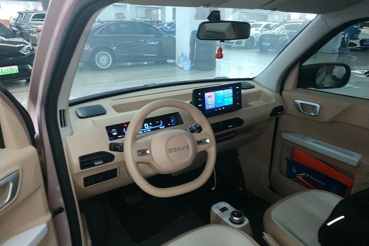 Used Geely Galaxy Panda 2024 Panda Mini 200km Longteng PRO Edition Interior 2