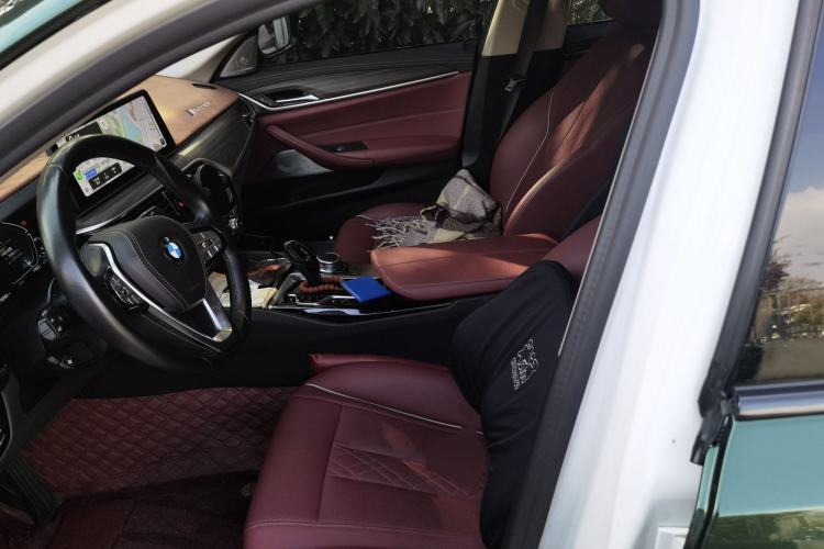 Used BMW 5 Series New Energy 2021 535Le Luxury Package Left Front Seat