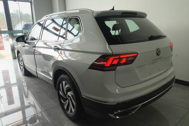 Used Volkswagen Tiguan L 2023 300TSI Automatic Two-Wheel Drive Smart Edition