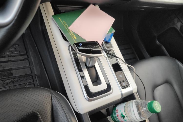 Used Hyundai ix35 2023 Musso 2.0L Deluxe Edition DLX Gear Lever