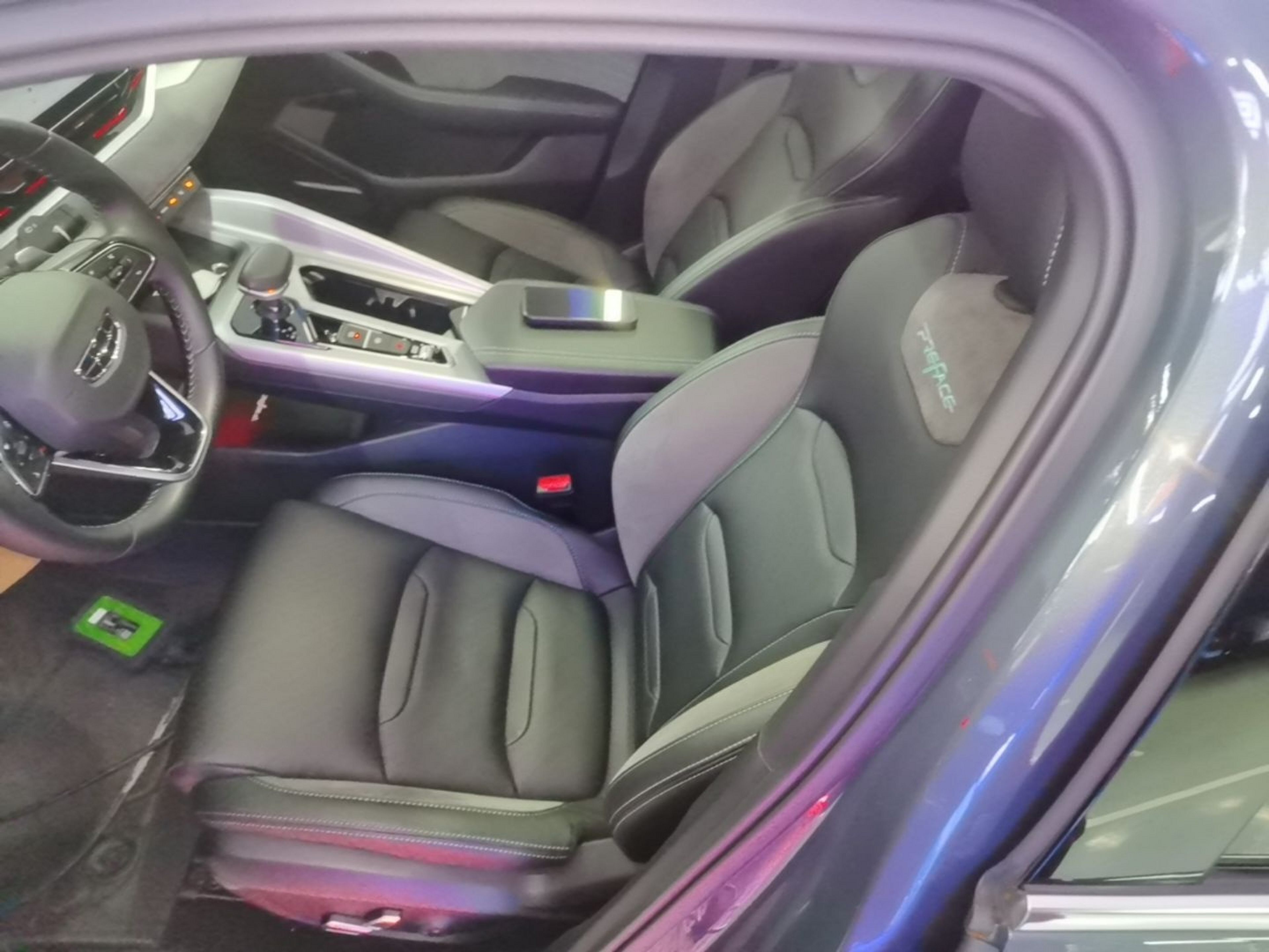 Interior delantero