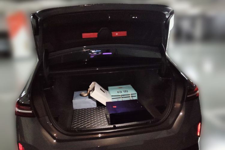 Used BMW 5 Series 2024 530Li Luxury Edition M Sport Package