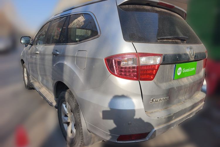 Used Foton Savana 2015 2.0T Manual Two-Wheel Drive Gasoline Luxury Edition 5 Seats