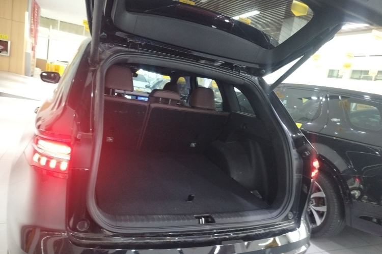 Used Geely Auto Monjaro L 2024 2.0TD High-Power Automatic Two-Wheel Drive Yunqi Version