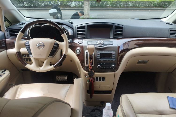 Used Nissan Quest 2015 3.5L SL
