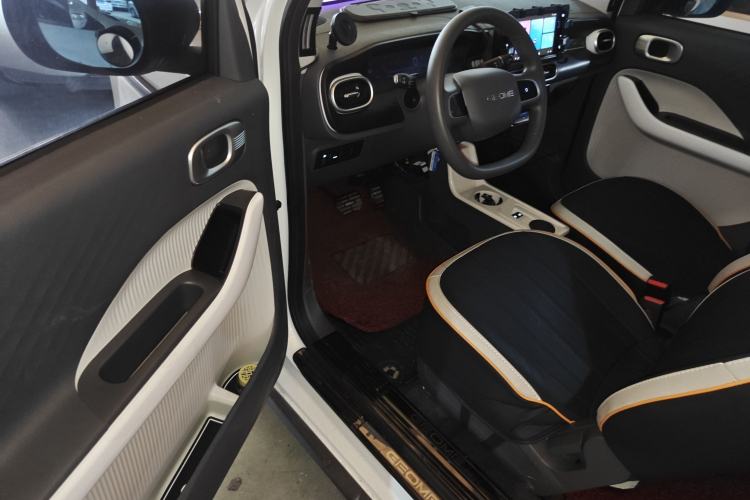 Used Geely Galaxy Panda 2025 210km Panda Rider Driver Seat