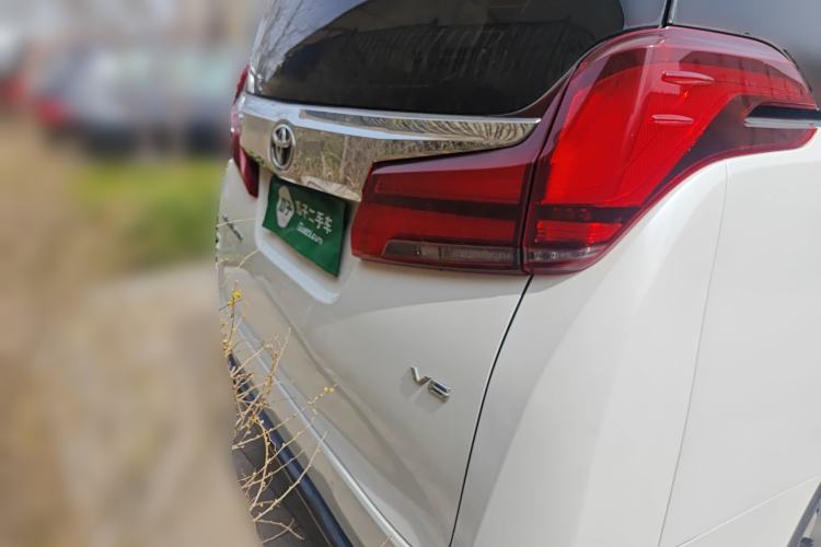 Used Toyota Alphard 2018 Revised Version 3.5L Luxury Edition
