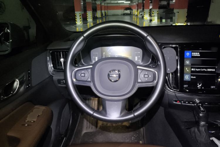 Used Volvo S60 2020 T4 Zhiyi Luxury Edition
