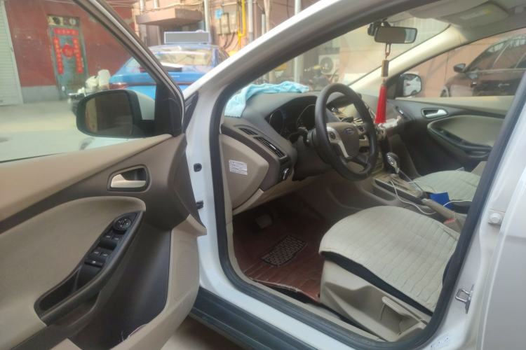 Used Ford Focus 2012 Sedan 1.6L Automatic Comfort Model