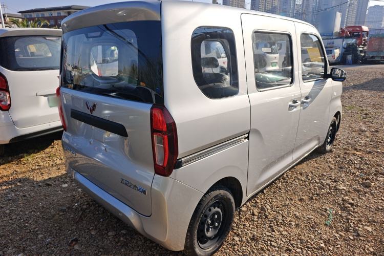 Used Wuling Zhiguang New Energy 2025 Standard Model Rear Right 45 Deg