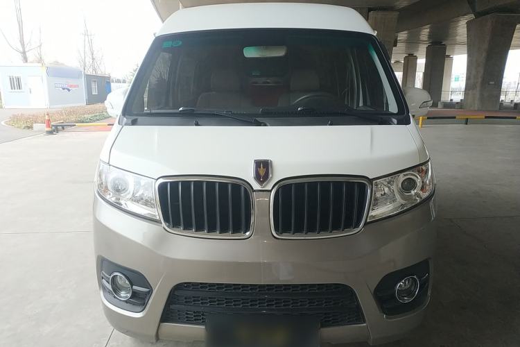 Used Jinbei New Hiace X30L 2022 1.5L Wealth Edition Air-Conditioning-Free Van China VI Standard SWC15M
