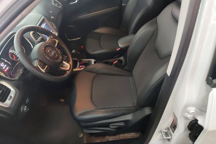 Used Jeep Compass 2020 220T Automatic Leading Edition