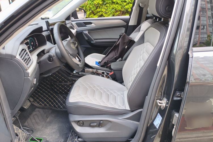 Used Volkswagen Tayron 2023 330TSI Two-Wheel-Drive R-Line High-Energy Version
