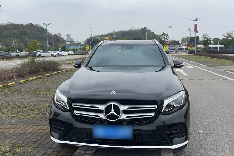 Used Mercedes-Benz GLC 2017 GLC 260 4MATIC Luxury Model