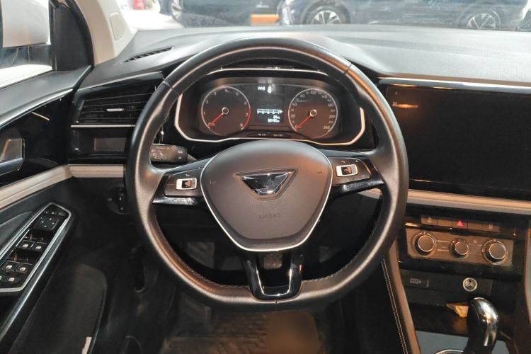 Used Jetta VS5 2023 280TSI Automatic Trend Edition
