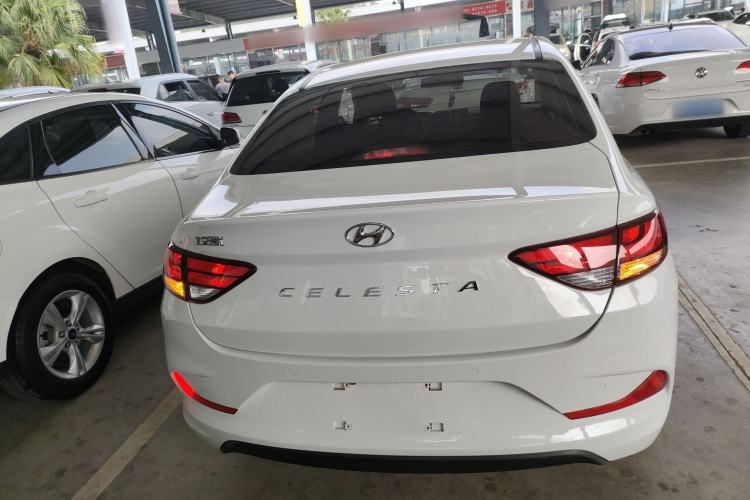 Used Hyundai Celesta 2017 1.6L Automatic Enjoyment Version GLS