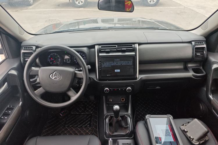 Used CHANGAN OSHAN X70A 2019 1.5L Manual Basic Version China VI Standard
