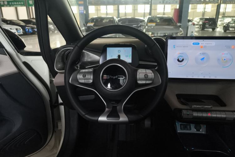 Used BYD Dolphin 2023 420 km Fashion Edition Steering Wheel