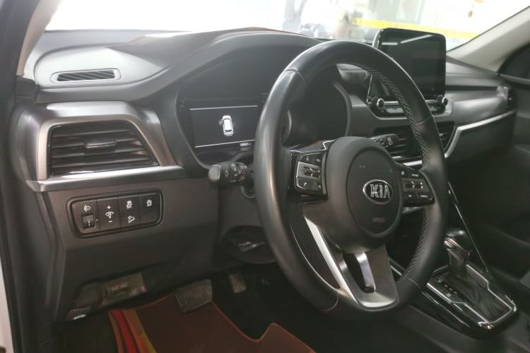 Used Kia Sportage R 2018 2.0L Automatic Smart Luxury Version China V Standard
