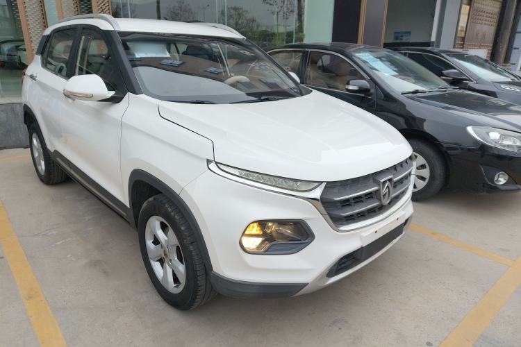 Used Baojun 510 2017 1.5L Manual Fashion Model
