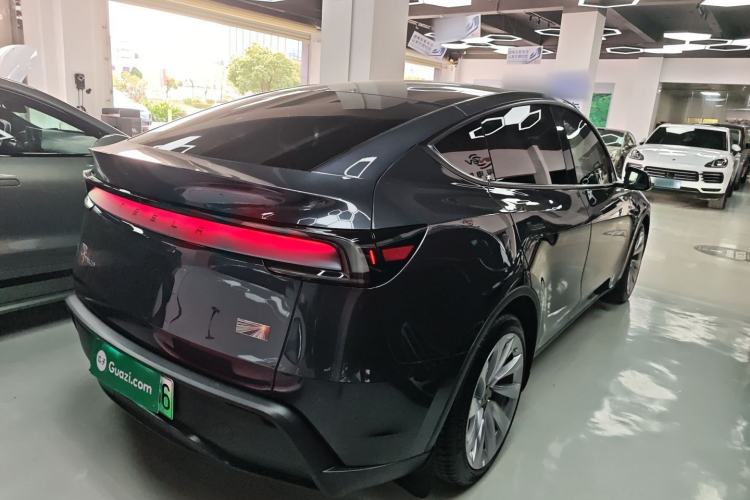 Used Tesla Model Y 2025 Long-Range All-Wheel Drive First Edition