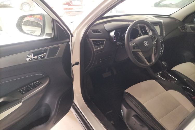 Used CHANGAN CS35 2017 1.6L Automatic Luxury Model
