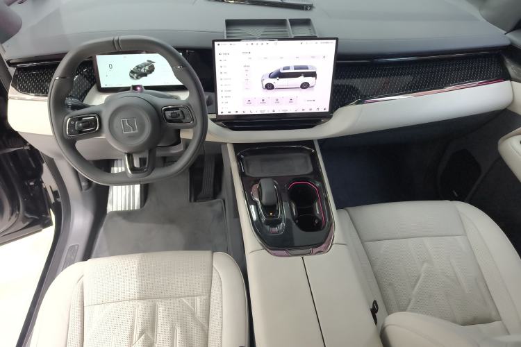 Used Zeekr 009 2024 7-Seater Aisle Version 108 kWh