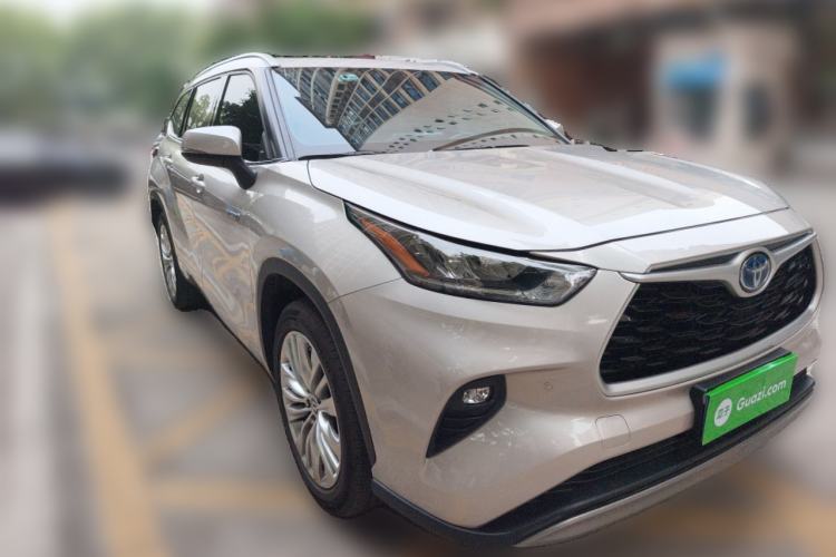 Used Toyota Highlander 2023 2.5L Smart Electric Hybrid Dual-Motor All-Wheel-Drive Luxury 7-Seater Front Right 45 Deg