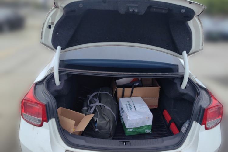 Used Chevrolet Malibu 2014 2.0L Automatic Luxury Edition Trunk