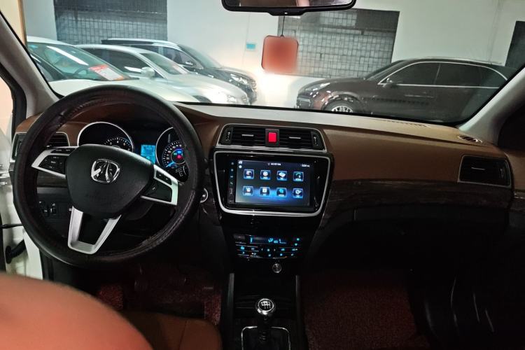 Used BAIC Weiwang S50 2016 1.5T Manual Lede Premium Edition
