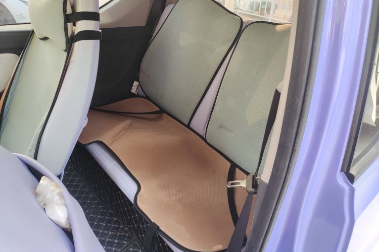 Used Wuling Hongguang MINIEV 2021 Macaron Sandwich Model 120 km Lithium NMC
