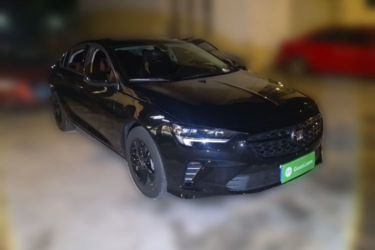 Used Buick Regal 2025 Model 25T Ultra-Enjoyment Edition Front Right 45 Deg