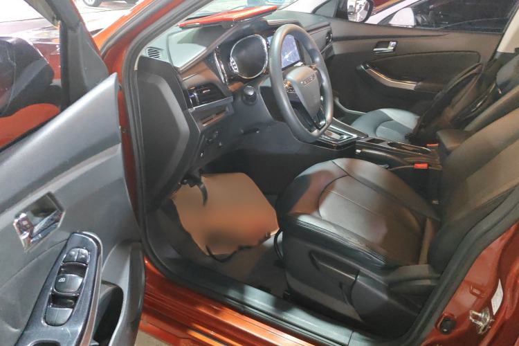 Used Venucia T70 2018 2.0L CVT Smart Edition