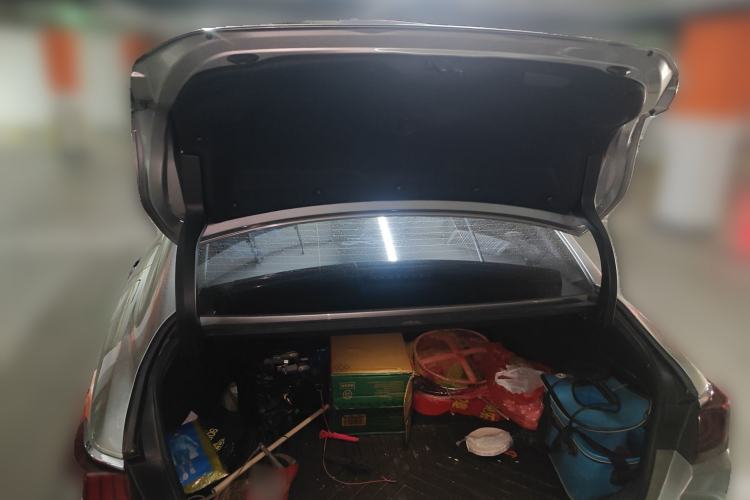 Used Lexus ES 2020 300h Premier Edition Trunk