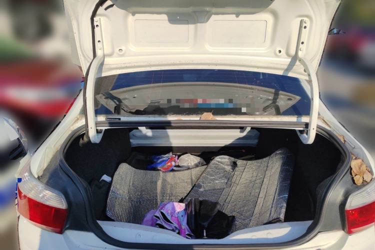 Used Citroen Elysee 2015 Zhishang Edition 1.6L Manual Fashion Model
