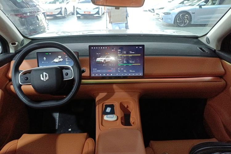 Used Leapmotor C10 2024 530 Smart Edition Center Console