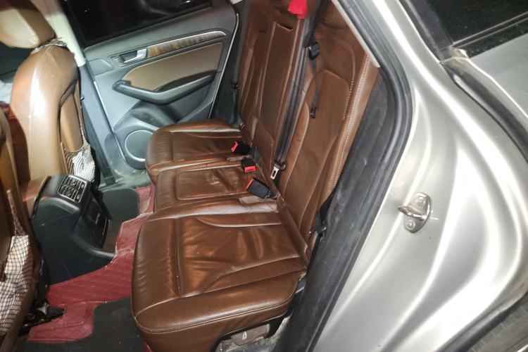 Used Audi Q5 2015 40 TFSI Comfort Model Left Rear Seat