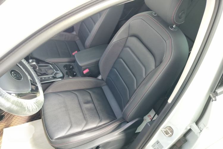 Used Volkswagen Tayron 2022 330TSI Two-Wheel Drive Luxury Smart Connectivity Version