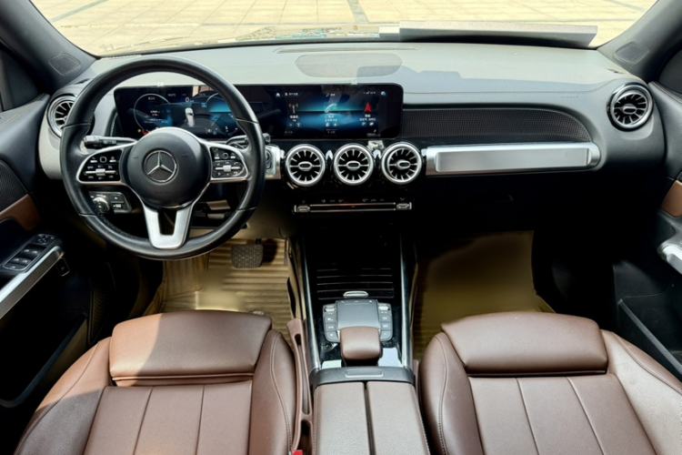 Used Mercedes-Benz GLB 2021 GLB 200 Fashion Model Interior 1