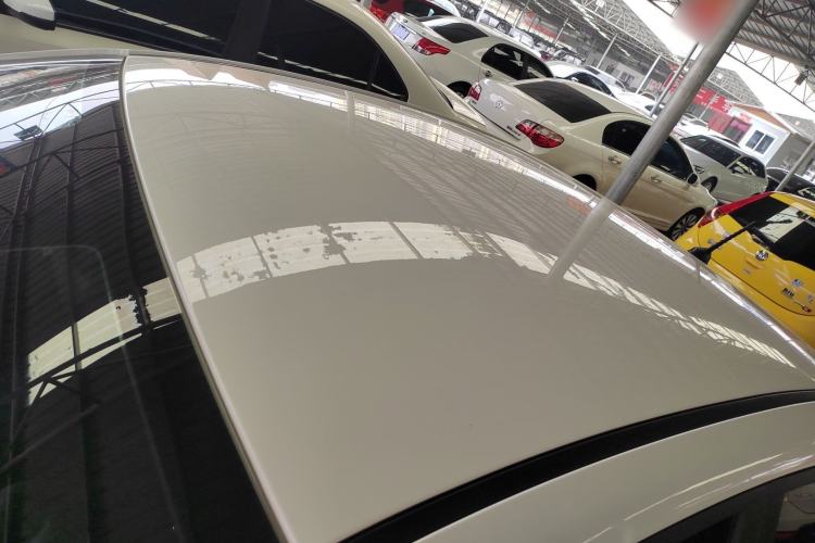 Used Hyundai Verna (older generation) 2020 1.4L Manual GL Refreshed Edition Roof