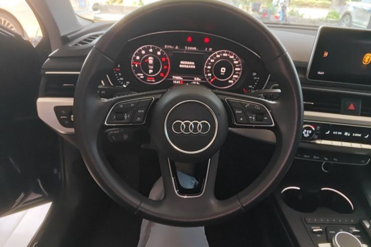 Used Audi A4L 2019 40 TFSI Fashion Edition China VI Emission Standard
