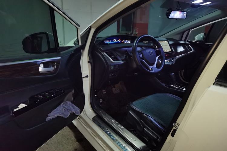 Used Honda Jade 2017 1.8L automatic Comfort version 5 seats