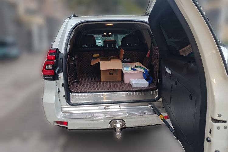 Used Toyota Prado 2018 3.5L Automatic TX-L with Rear-Mounted Spare Tire Trunk