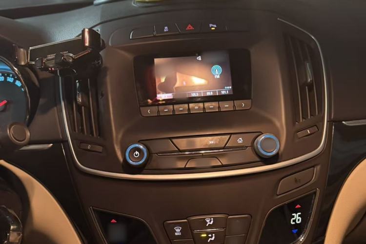 Used Buick Regal 2014 2.0L Leading Fashion Edition