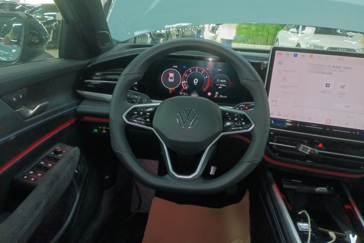 Used Volkswagen Passat 2025 Pro 380TSI Starry Dragon Luxury Edition
