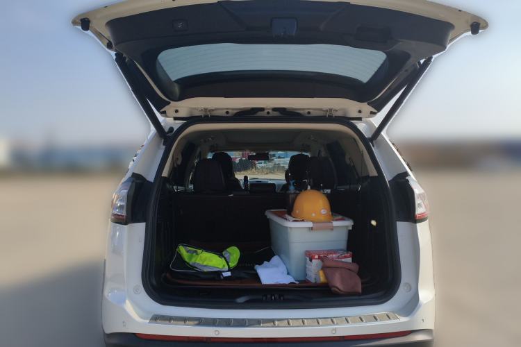 Used Ford Edge 2016 EcoBoost 245 Two-Wheel-Drive Titanium 7-Seater
